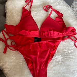 H&M frill bikini sz 8